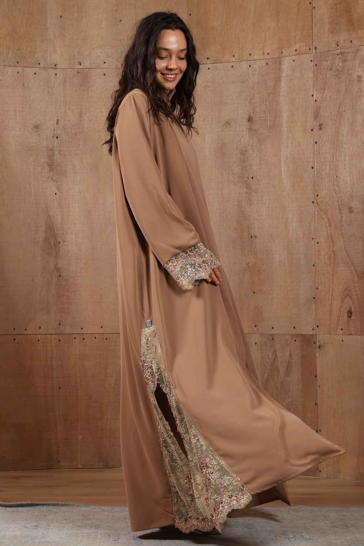 Amna - Golden Beige