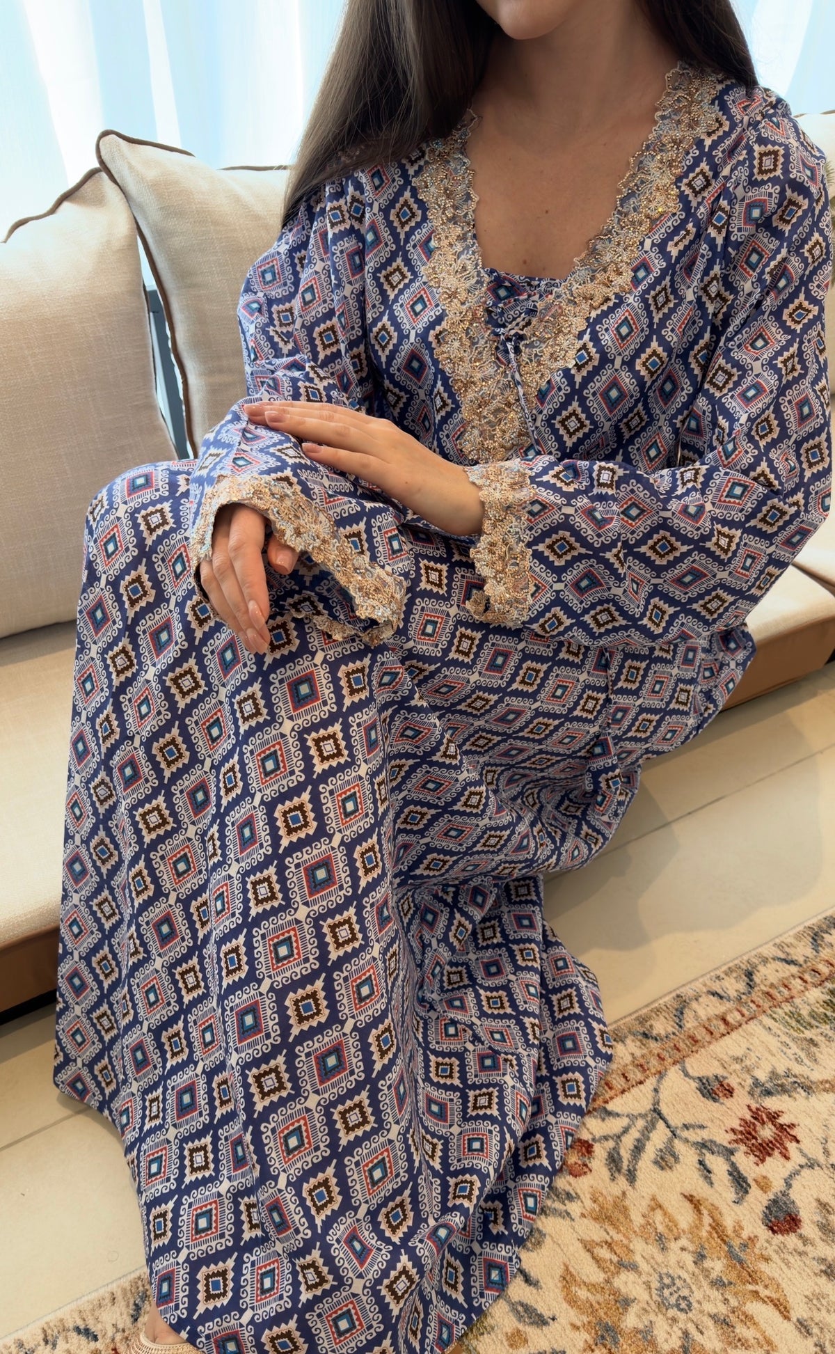 Rahaf (shipping within 4 days)