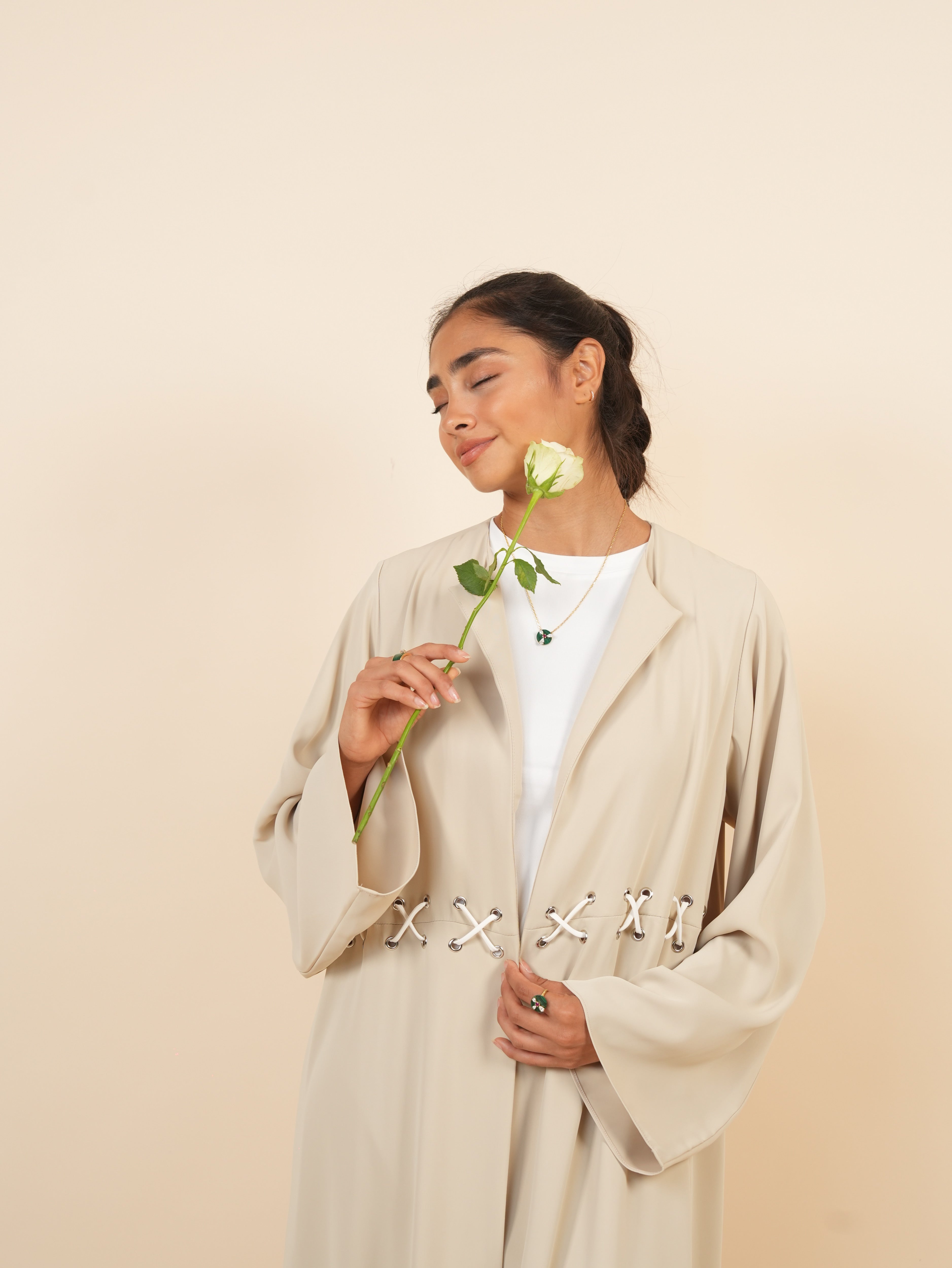 Reem - Beige