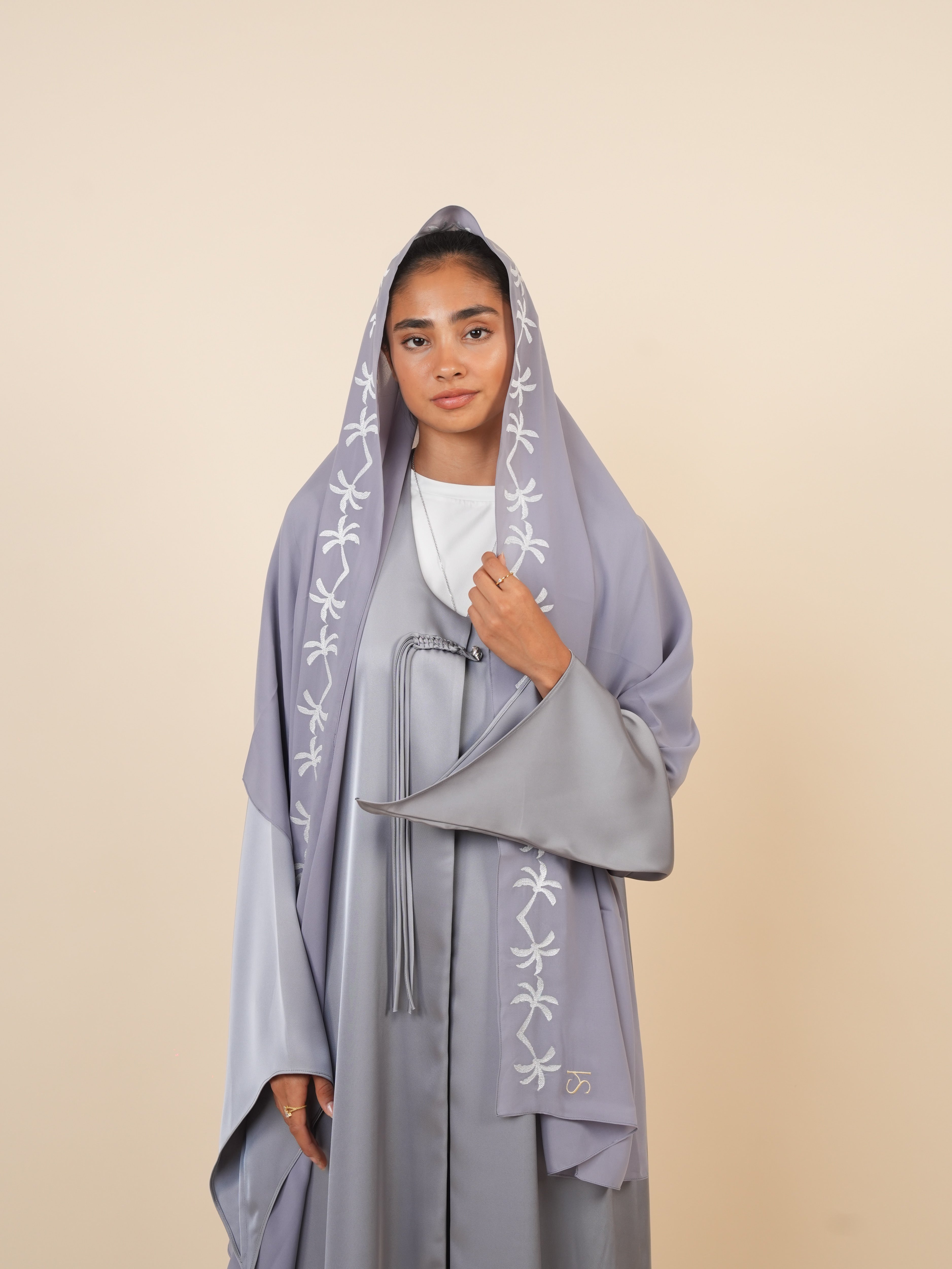 Fouz - Grey
