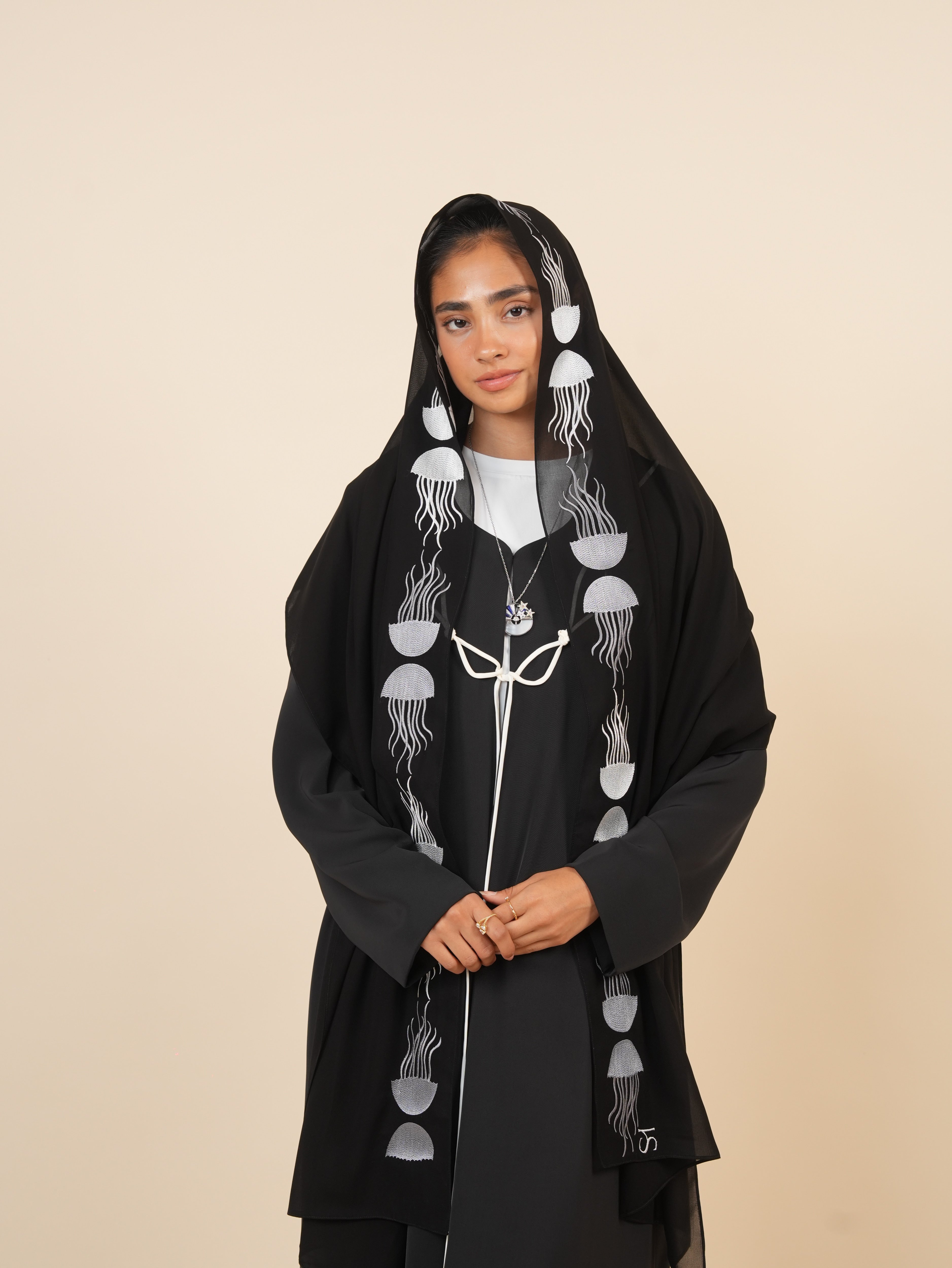 Hind - Black