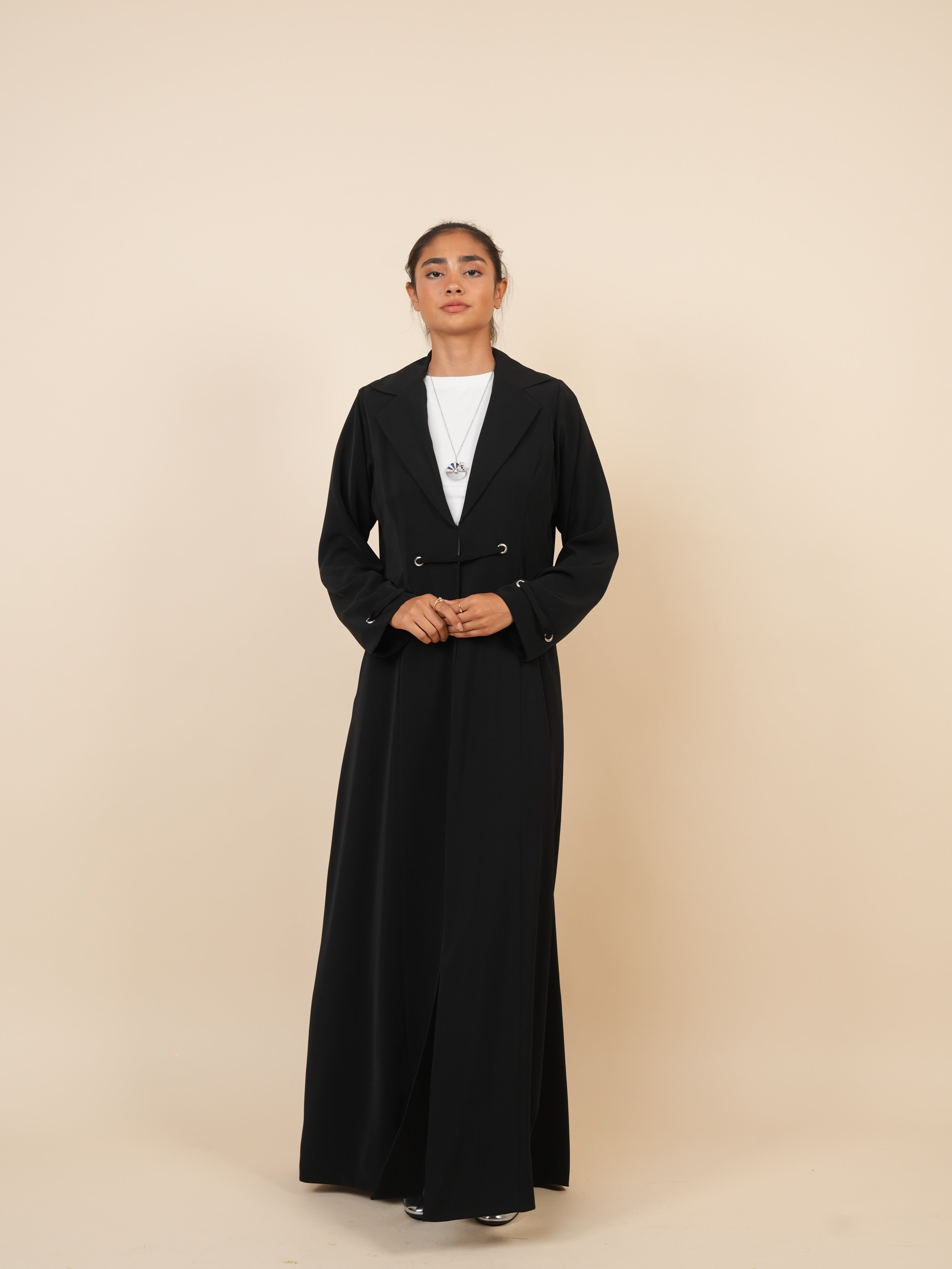 Yara - Black