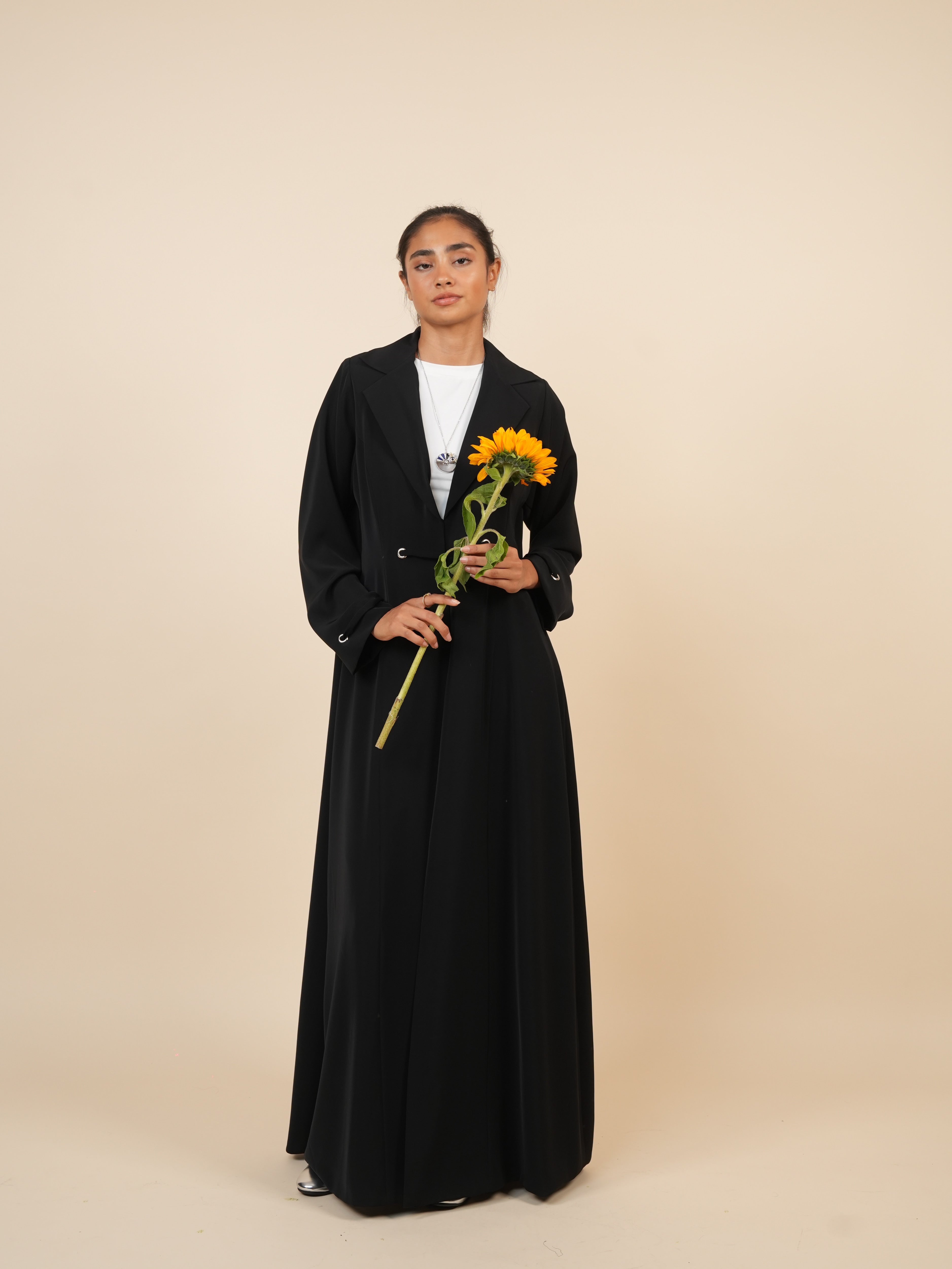 Yara - Black
