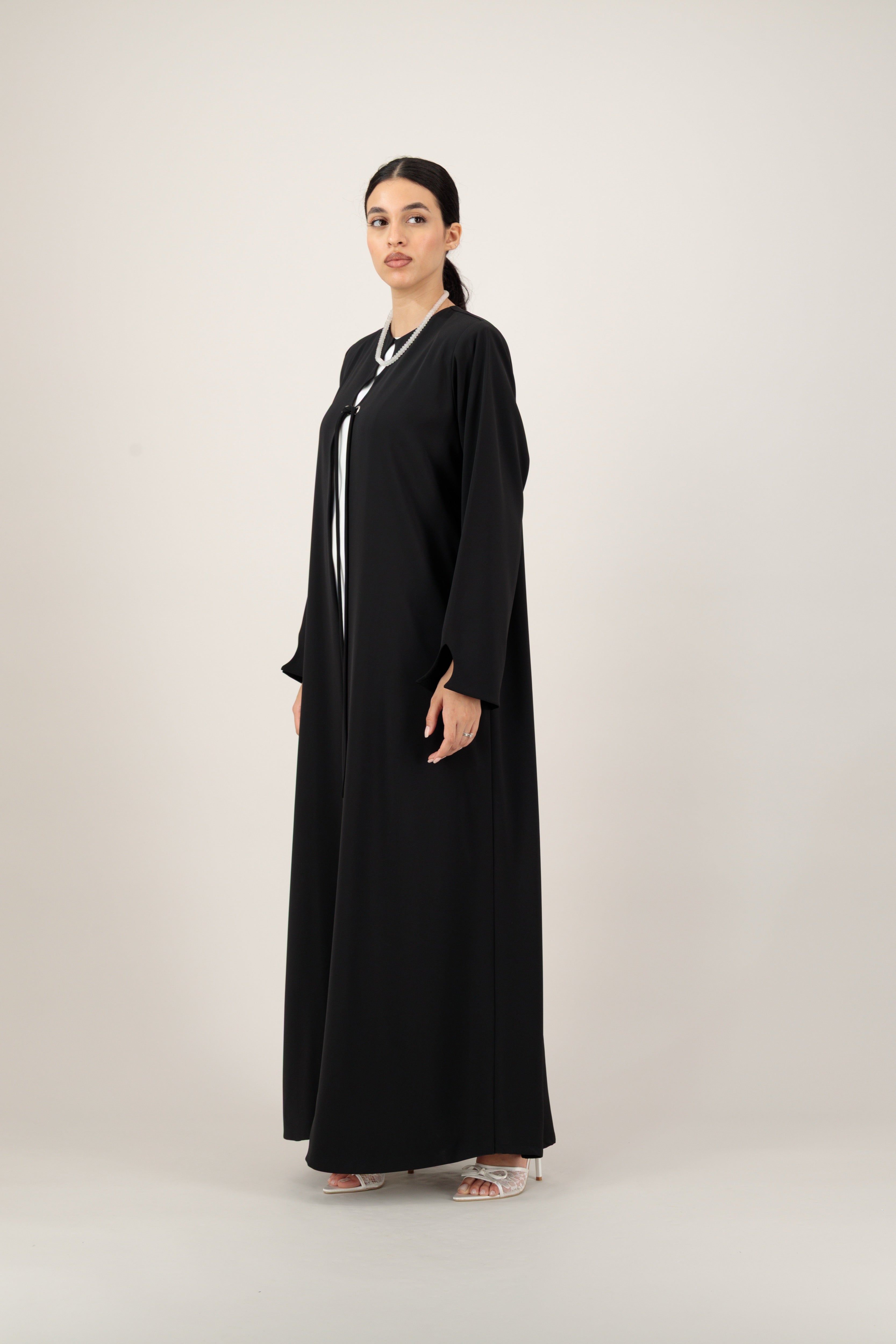 HESSA BLACK